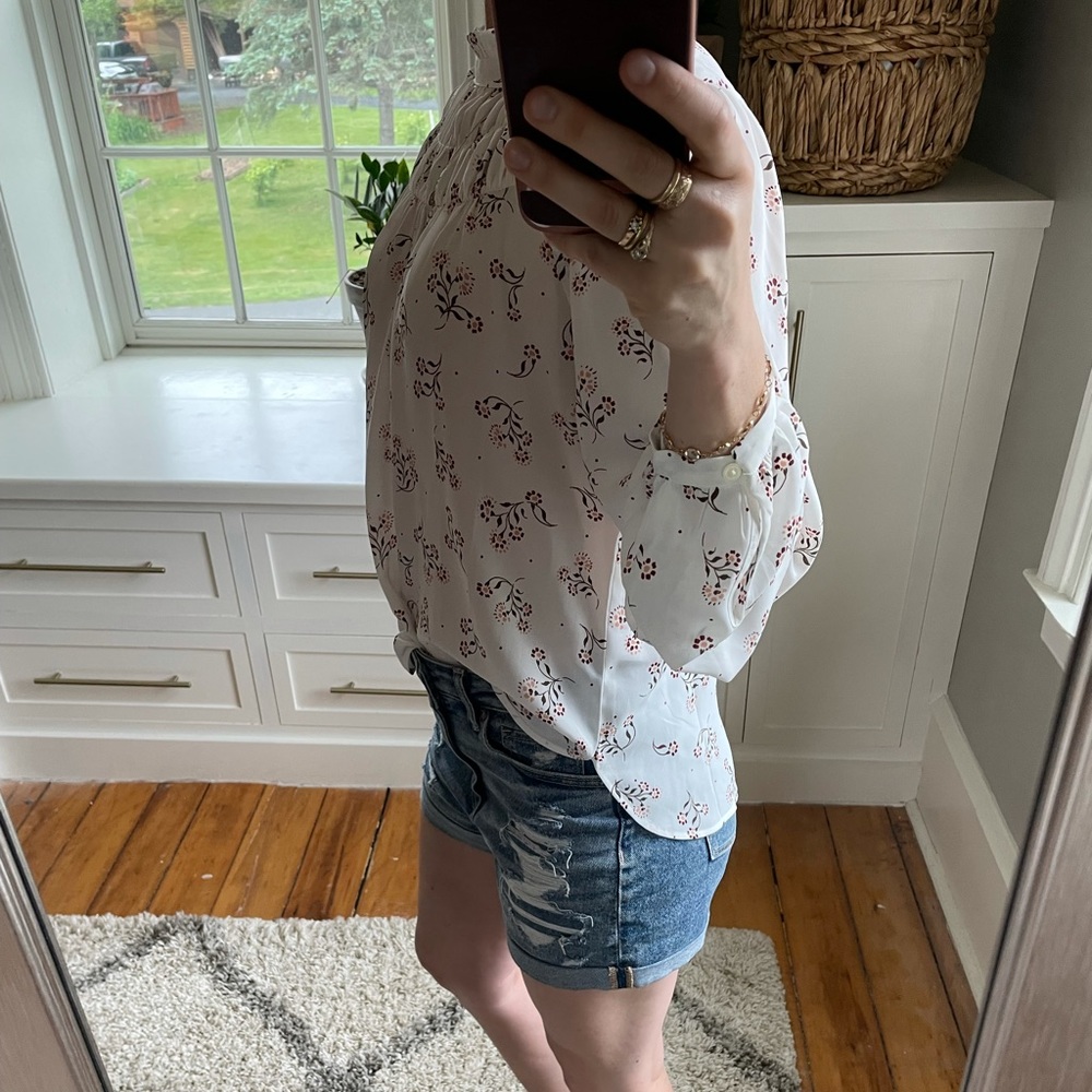 Loft garden shirred ruffle blouse. - Picture 5 of 13